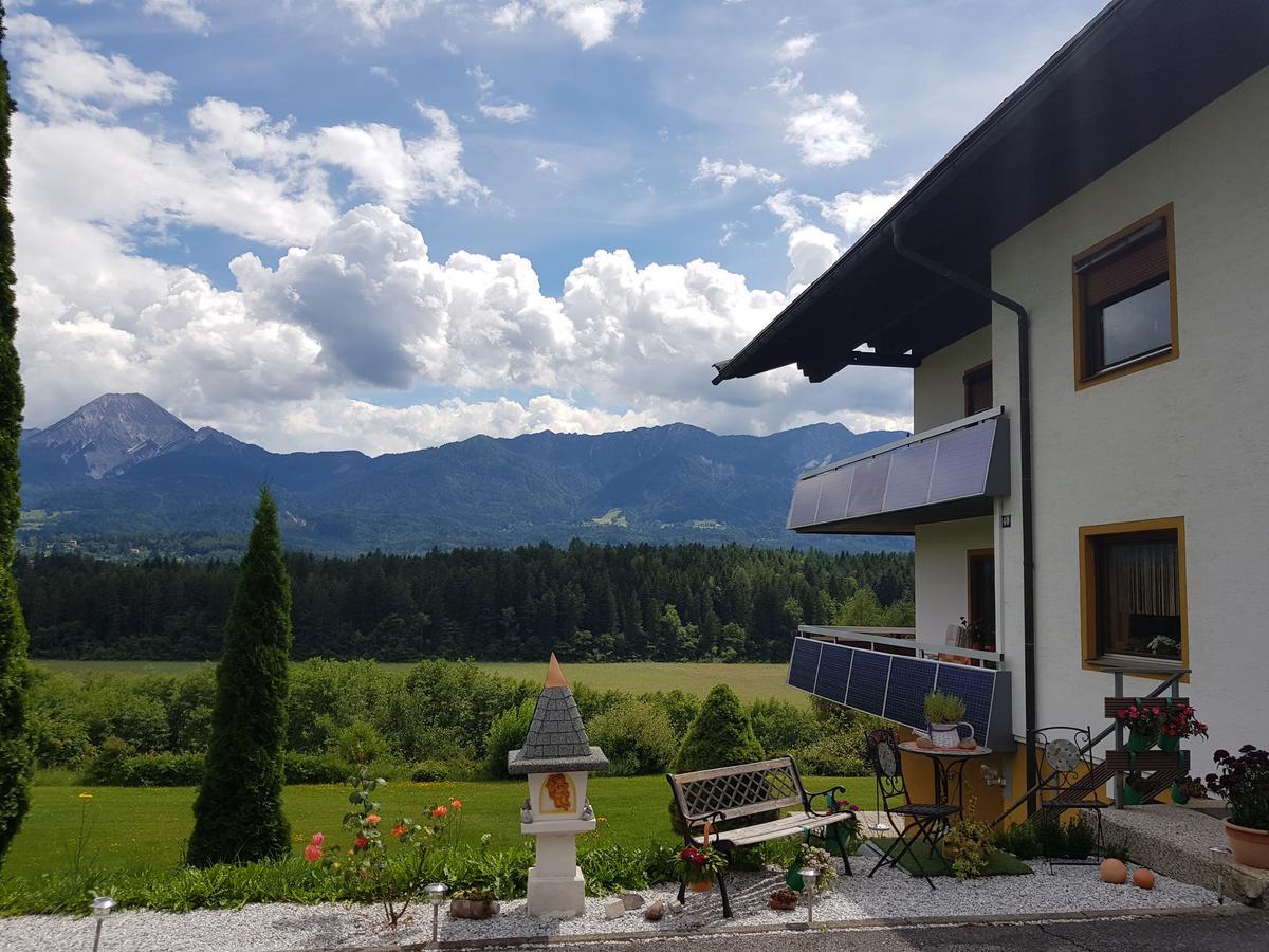 Ferienwohnungen Pirker Drobollach am Faakersee Exterior photo