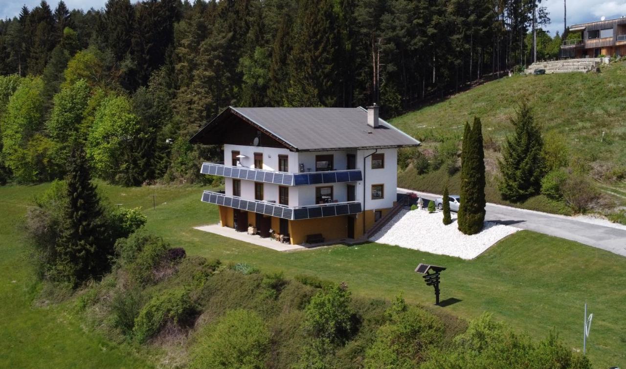 Ferienwohnungen Pirker Drobollach am Faakersee Exterior photo